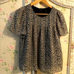 Jcrew navy floral silk flutter sleeve lurex blouse 4 small